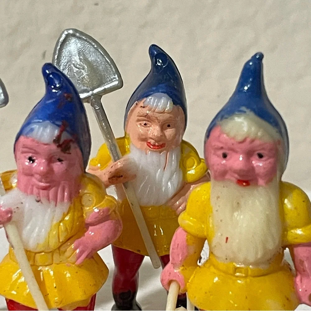 Vintage Snow White and Dwarfs plastic figures